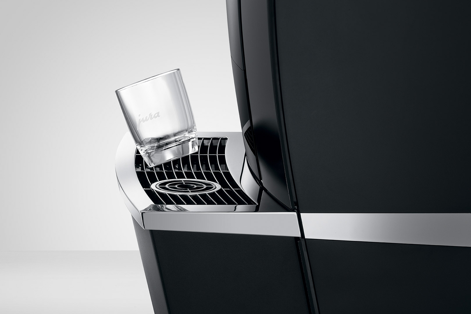 JURA GIGA X8 Aluminium Schwarz Kaffeevollautomat